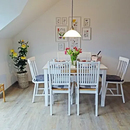 Groote Strandstuuv Apartmán *